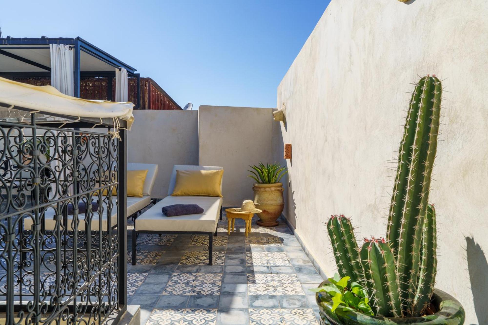 Riad 4 Chambres - Piscine & Petit Dejeuner Gratuit - Wifi Fibre Optique Marrakesh Exterior photo
