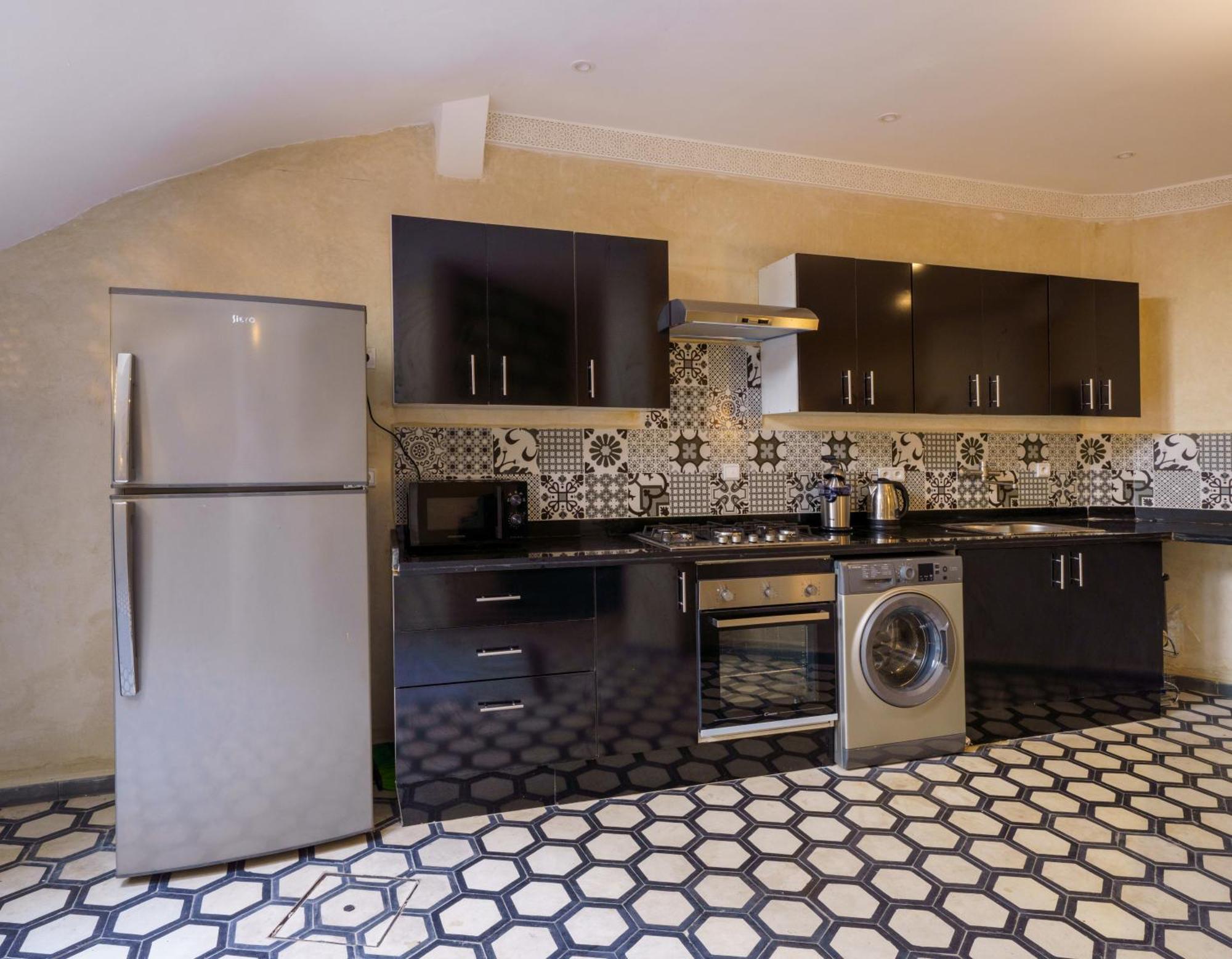 Riad 4 Chambres - Piscine & Petit Dejeuner Gratuit - Wifi Fibre Optique Marrakesh Exterior photo